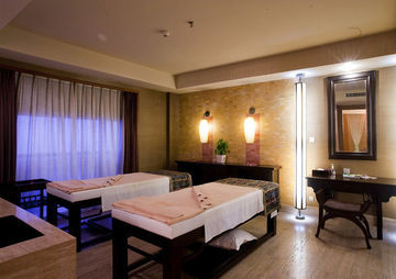 Khách sạn Loong Palace &